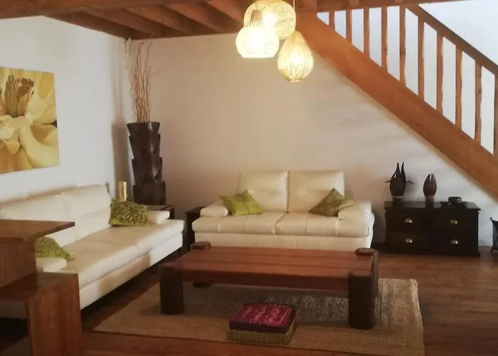 Spacieuse Maison 6 A 50 M De La *