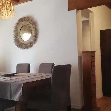 Spacieuse Maison 6 A 50 M De La * לאקאנו