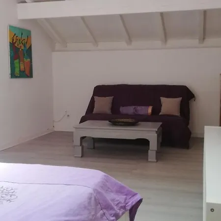 Holiday home Spacieuse Maison 6 A 50 M De La Lacanau